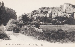 tour-d-aigues-bords-eze