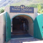 Une autre cave en Afrique du Sud construite par un huguenot Pierre Jourdan, de Cabrières-d’Aigues. ©  	Joe Ross, 2007. CC2.0.
